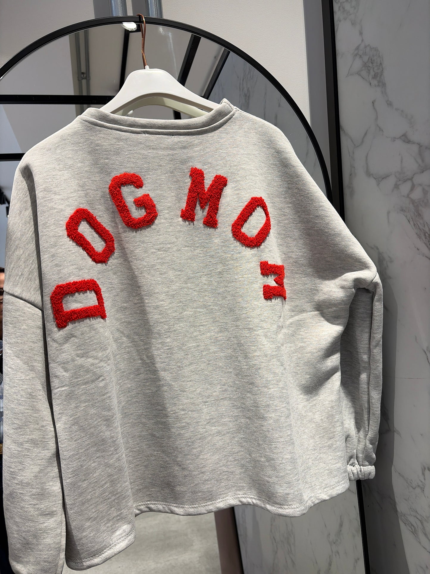 DOGMOM Oversized Sweatshirt