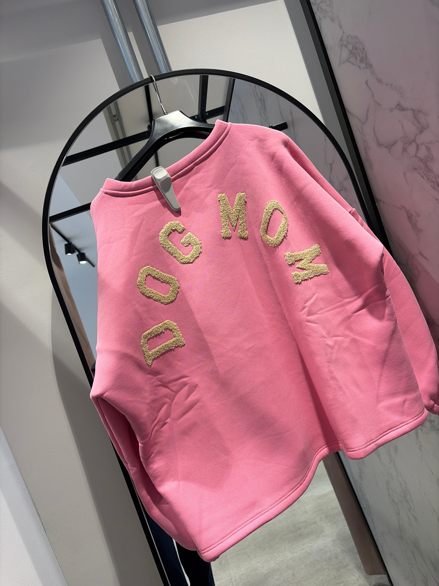 DOGMOM Oversized Sweatshirt