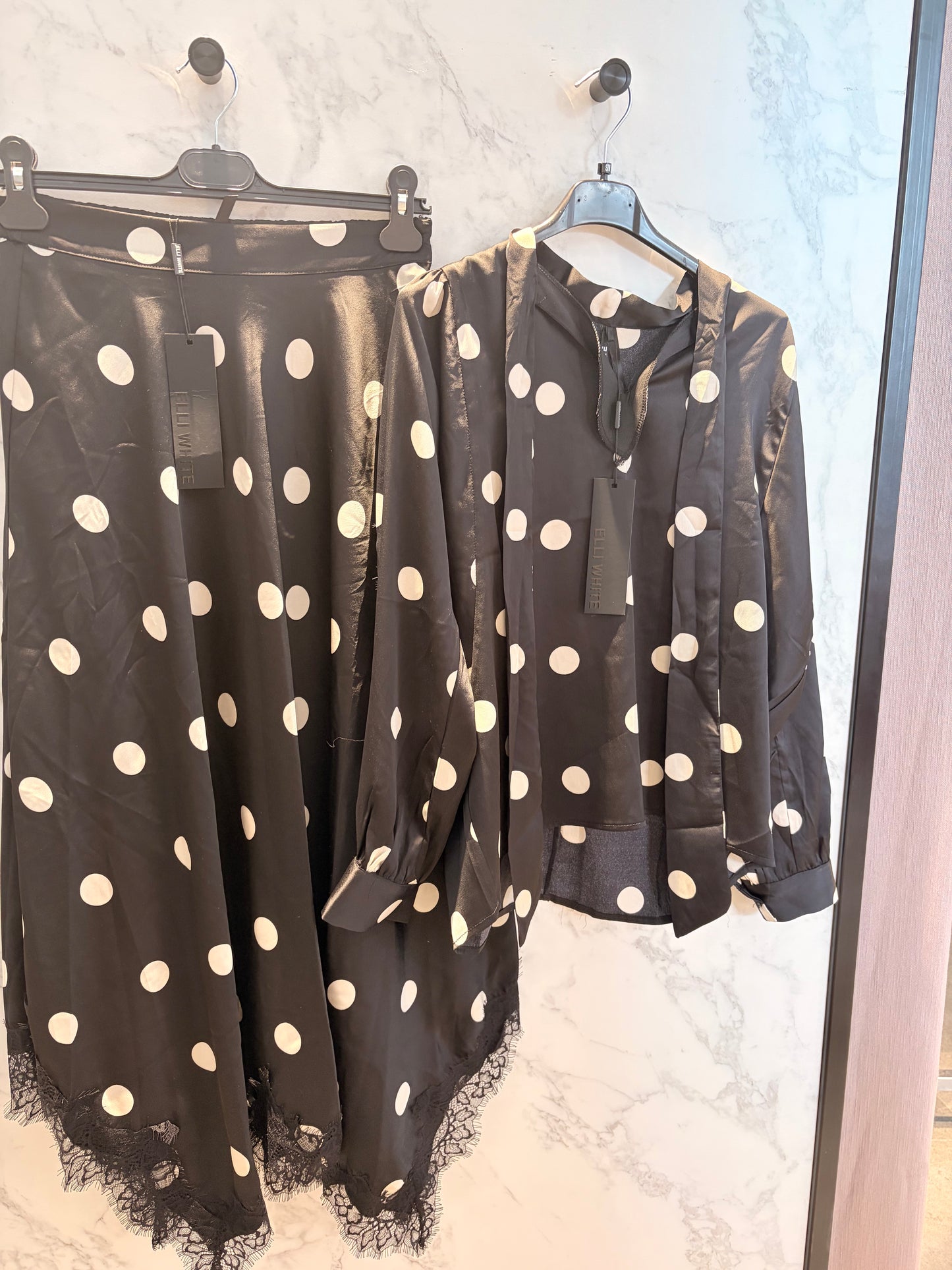 Rok Elli White met kant Polka dots