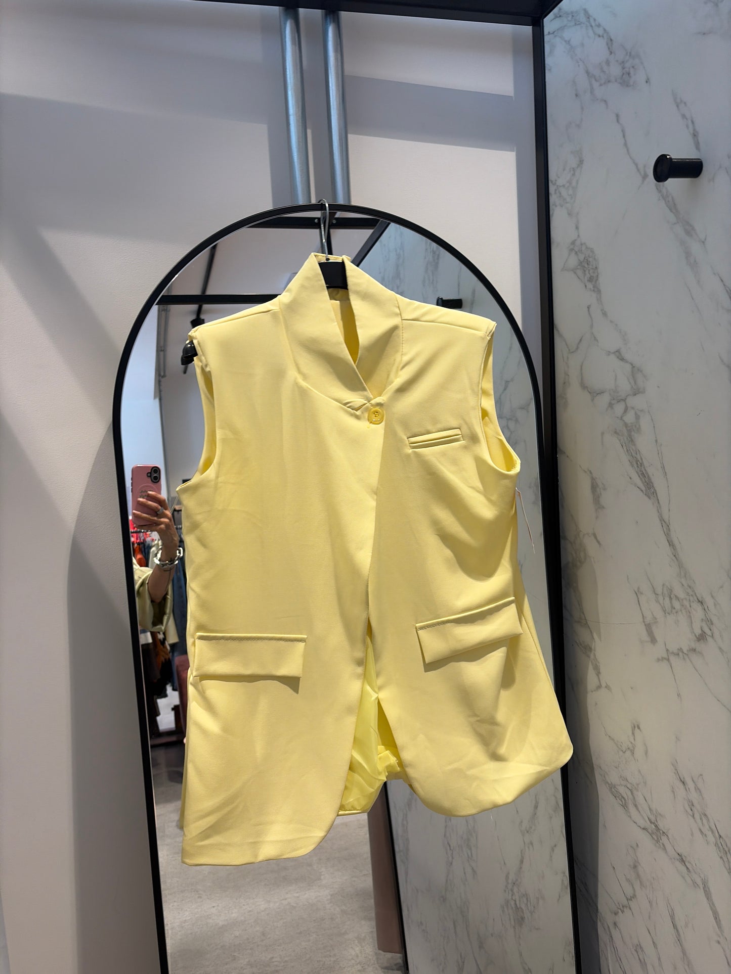mouwloze blazer Isaac & Son