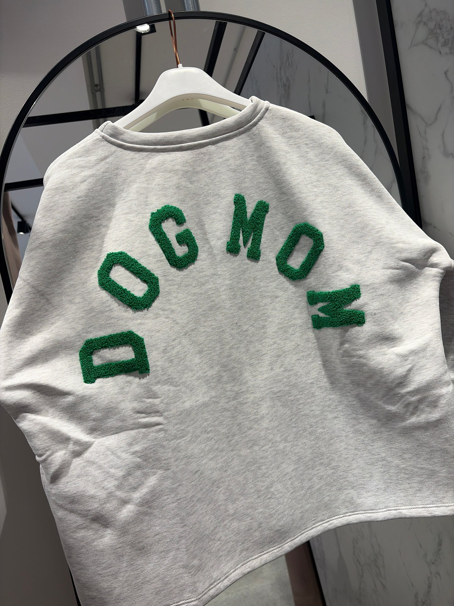 DOGMOM Oversized Sweatshirt
