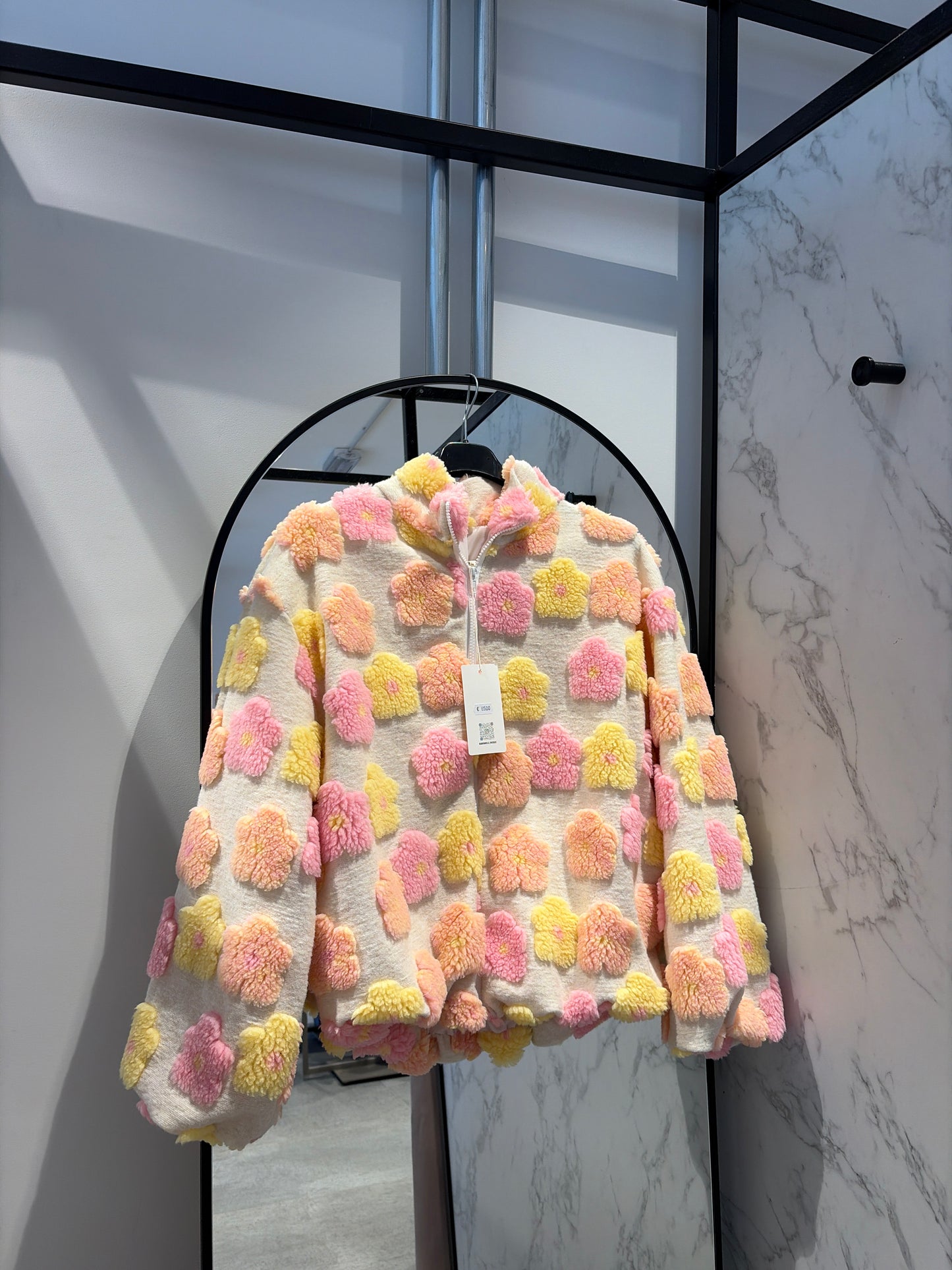 Gebloemde vest AMY&CLO