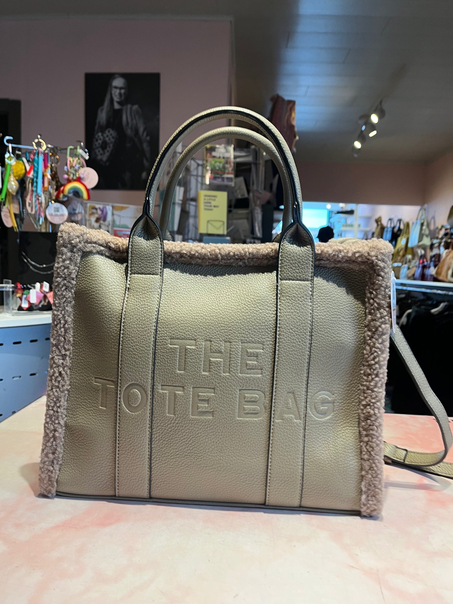 The Totebag Large met bontje
