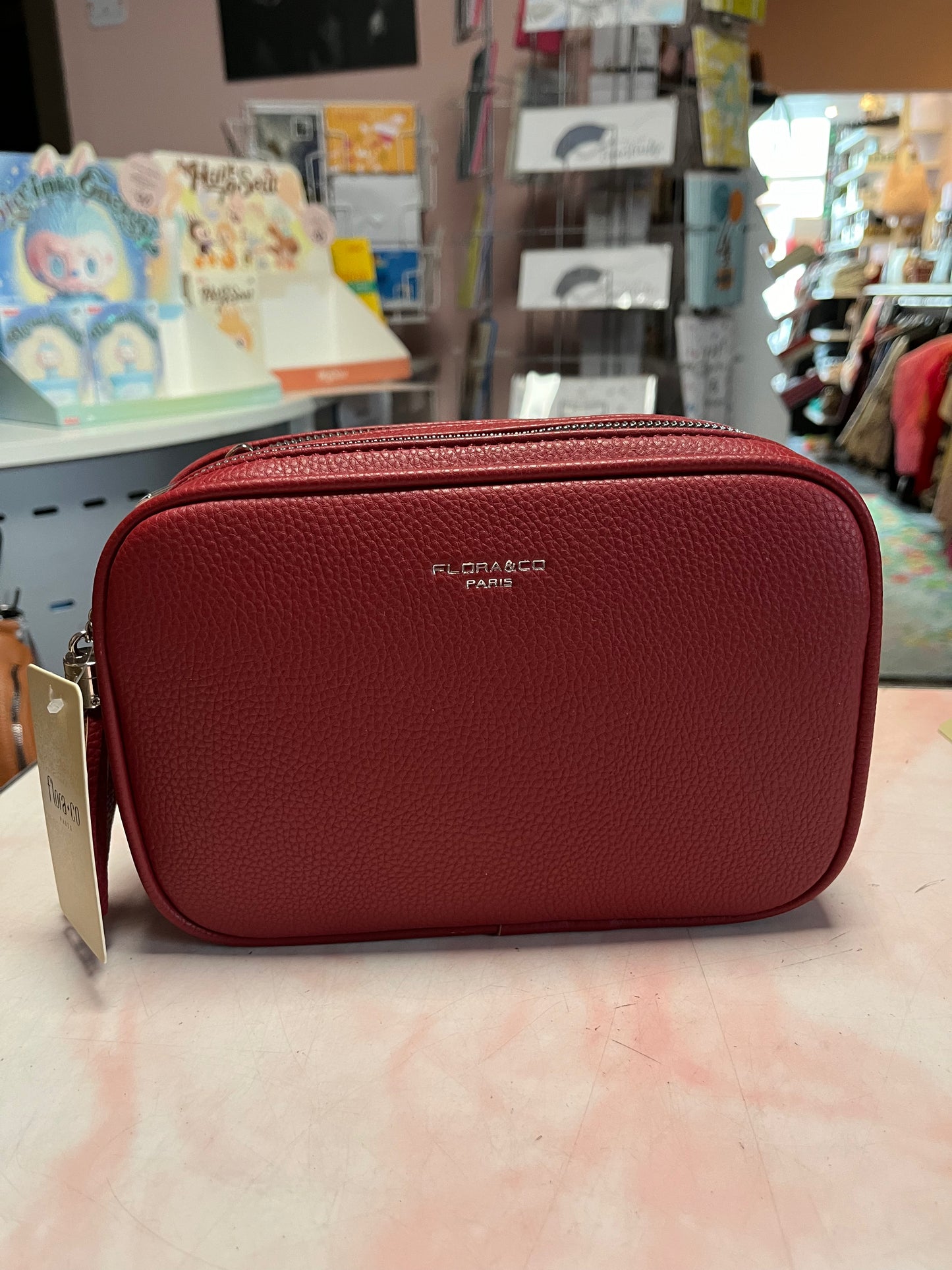 Flora & Co tas