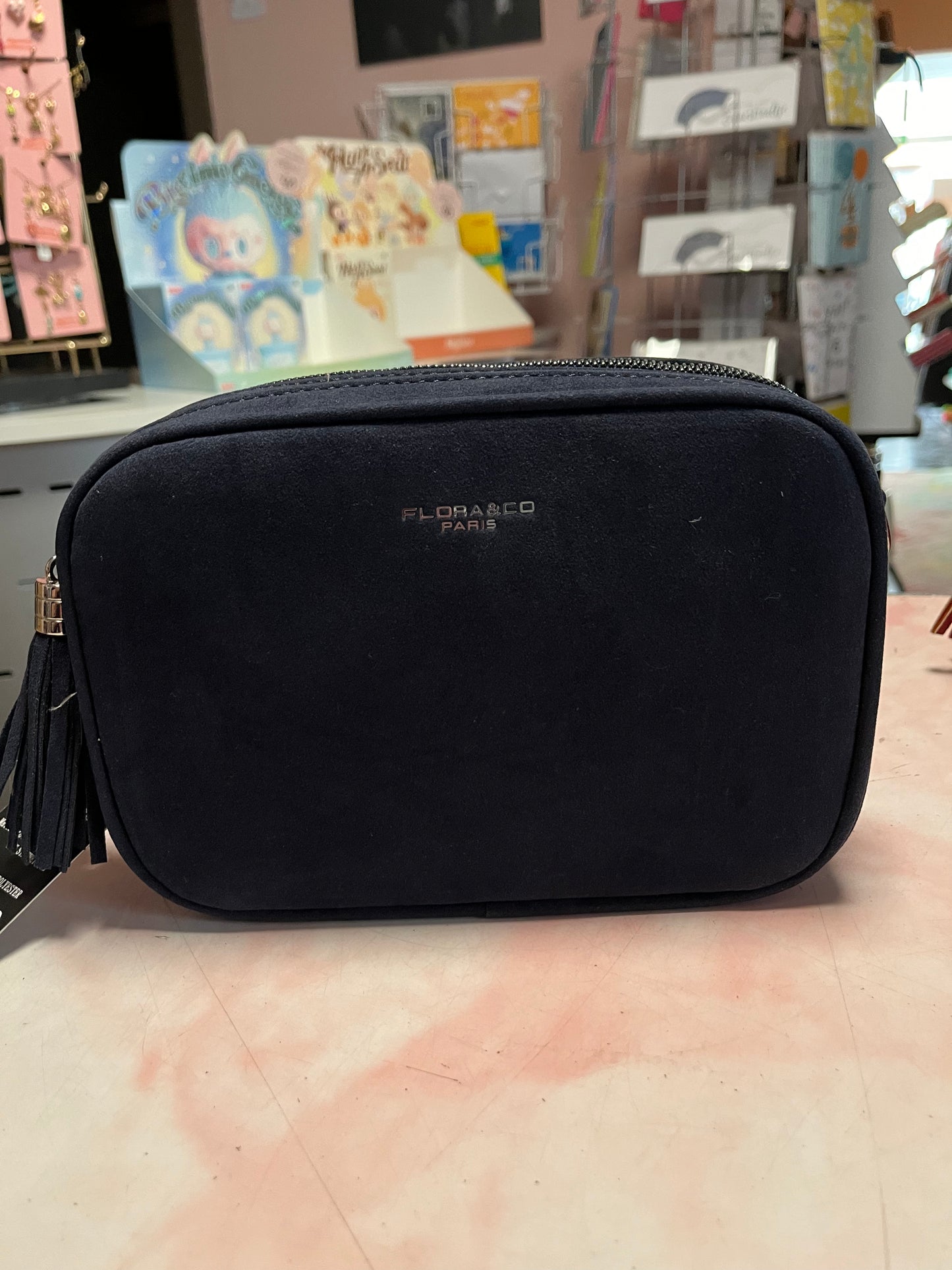 Flora & Co tas