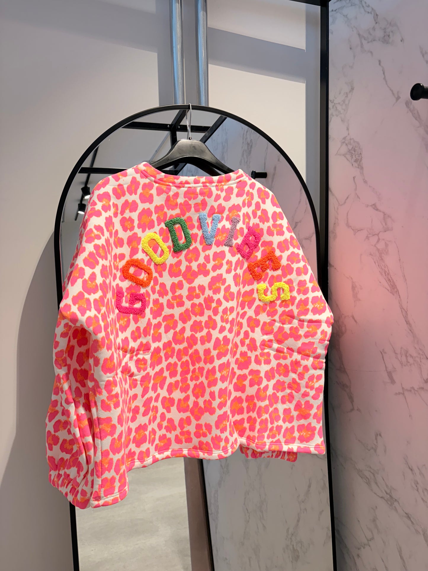 GOODVIBES Oversized Sweatshirt