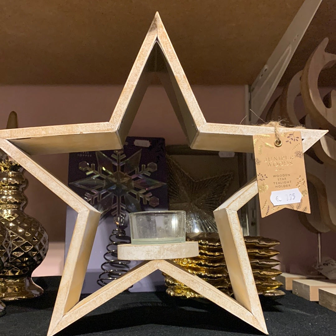 Wooden star tealight holder