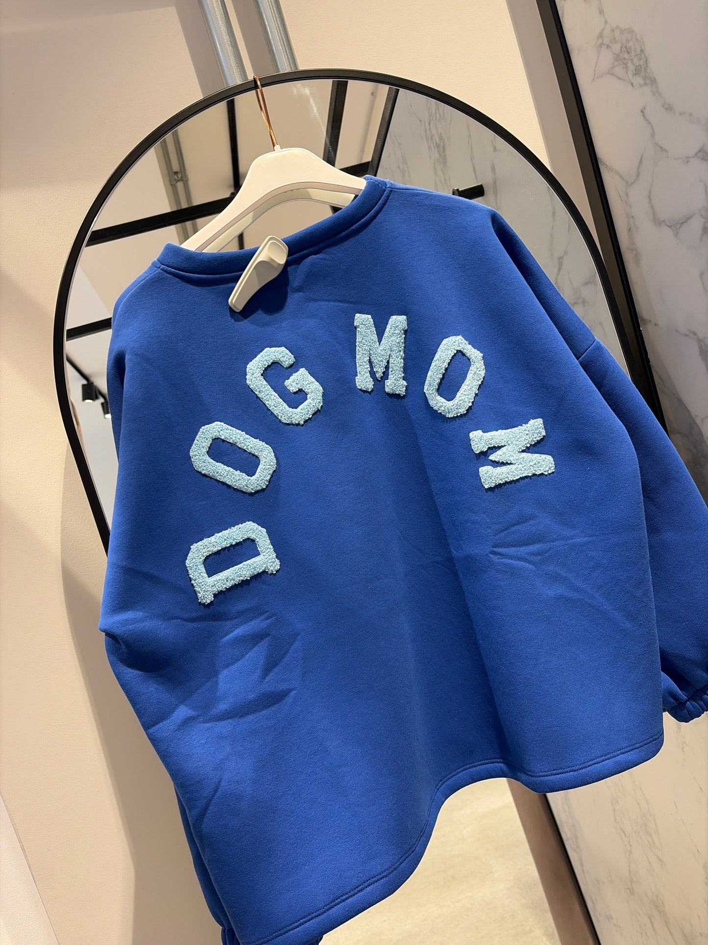 DOGMOM Oversized Sweatshirt