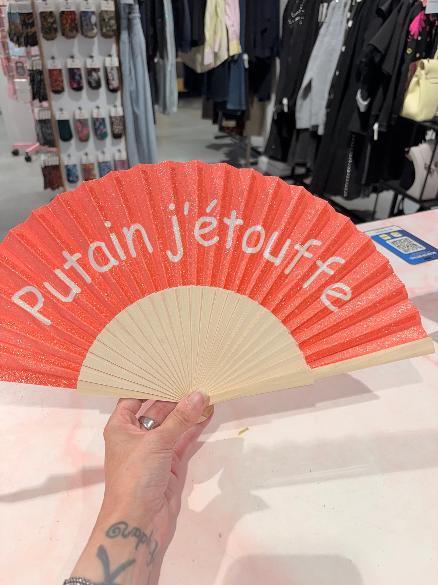 Waaier Putain j'etouffe