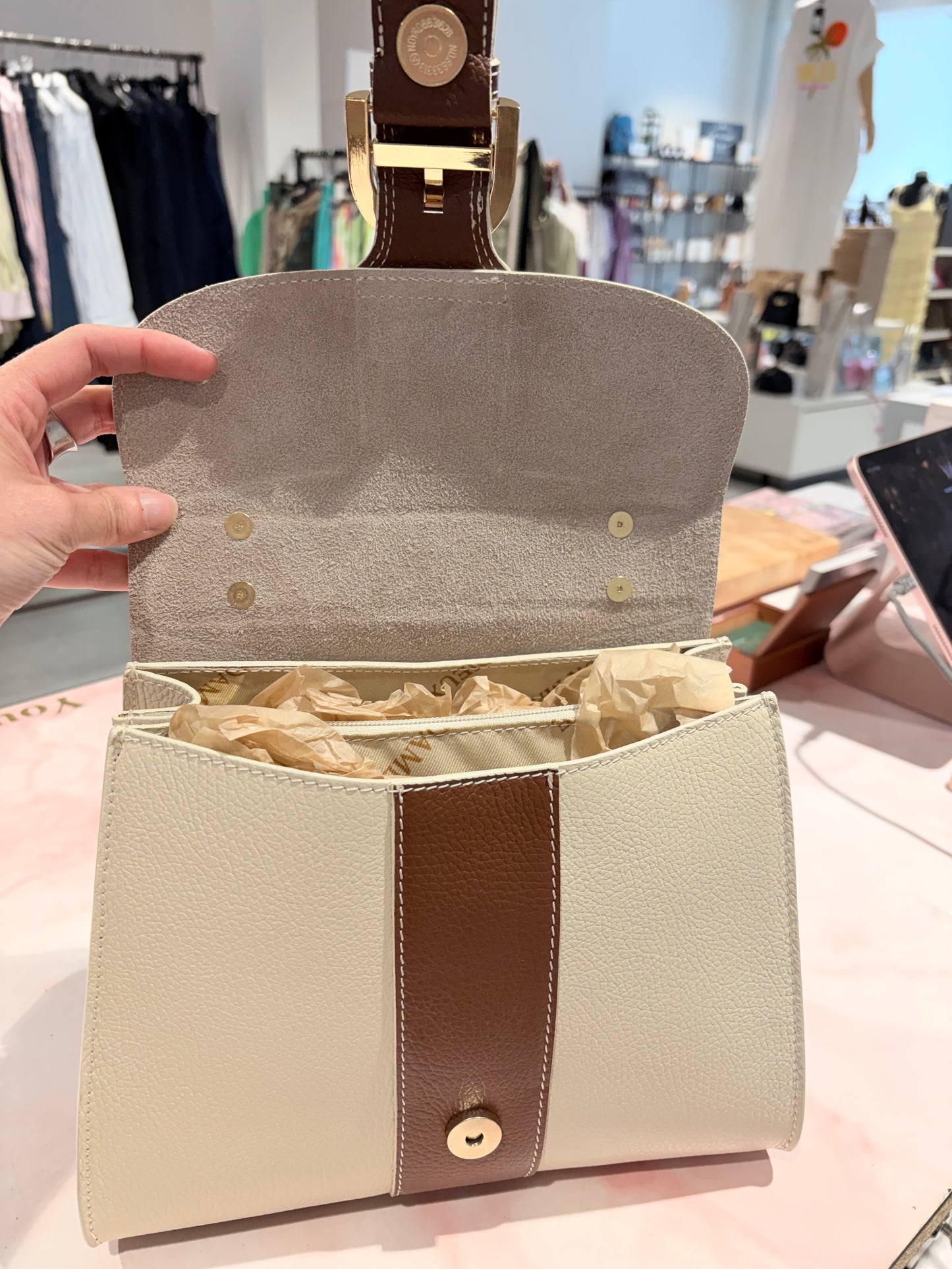Mondieux Madame Deley drie kleur Limited edition