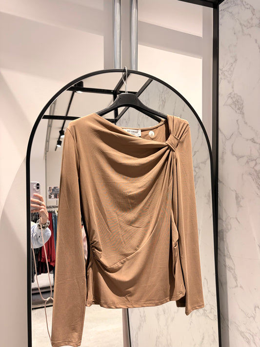 Top by swan