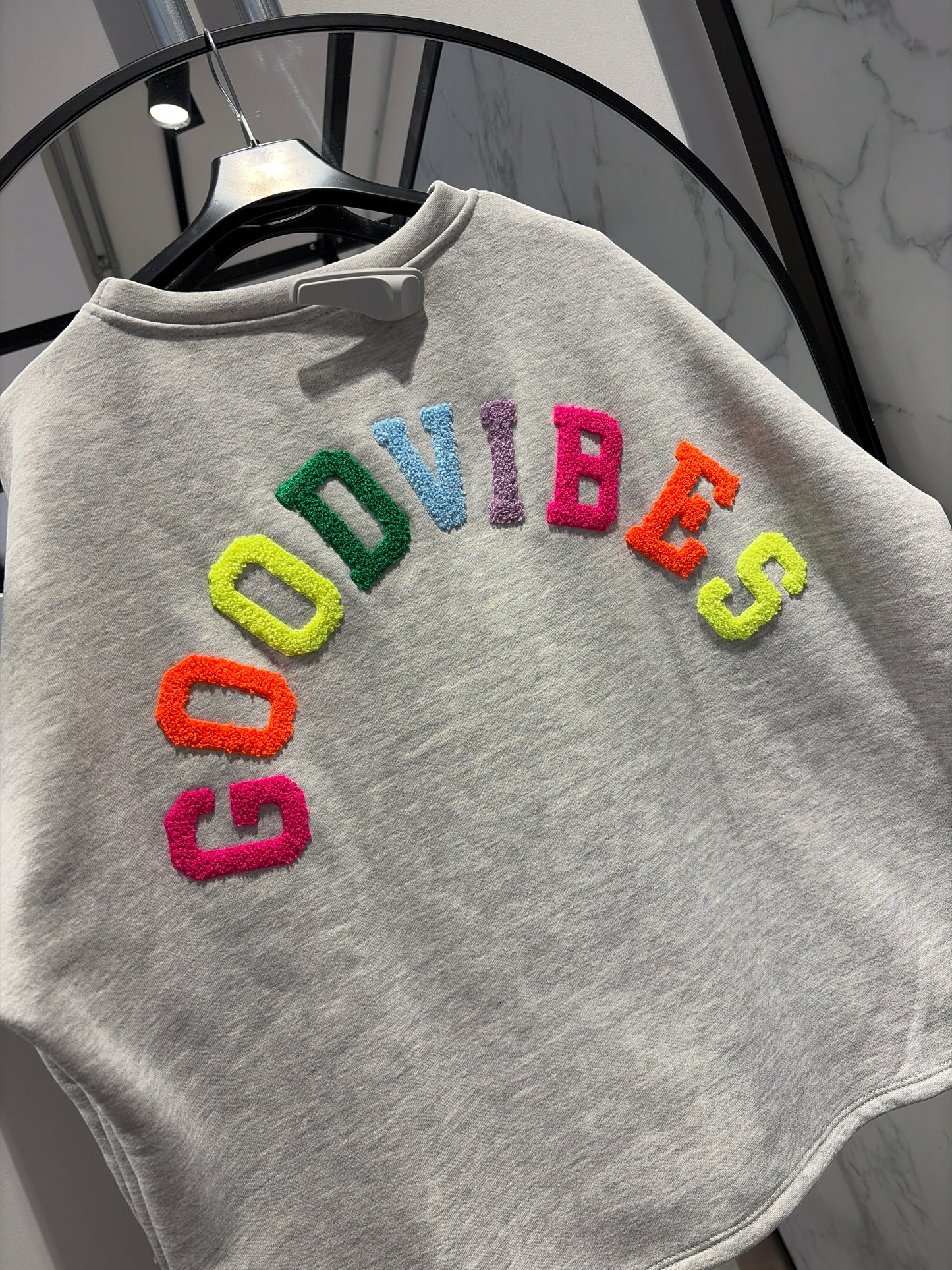GOODVIBES Oversized Sweatshirt — Grijs Melange