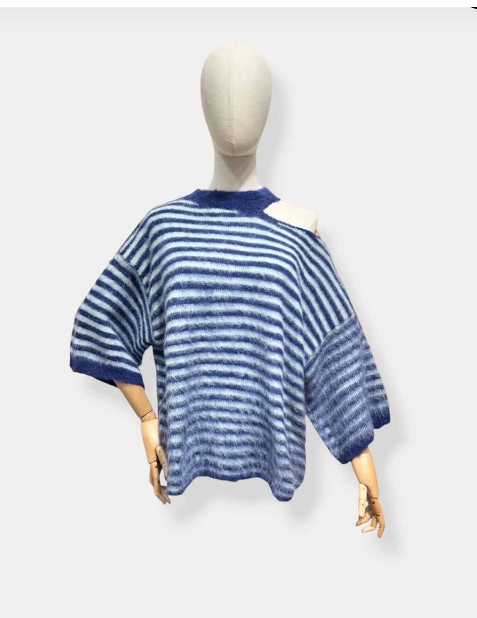 L'Essentiel Oversized Knit – Blauw Gestreept