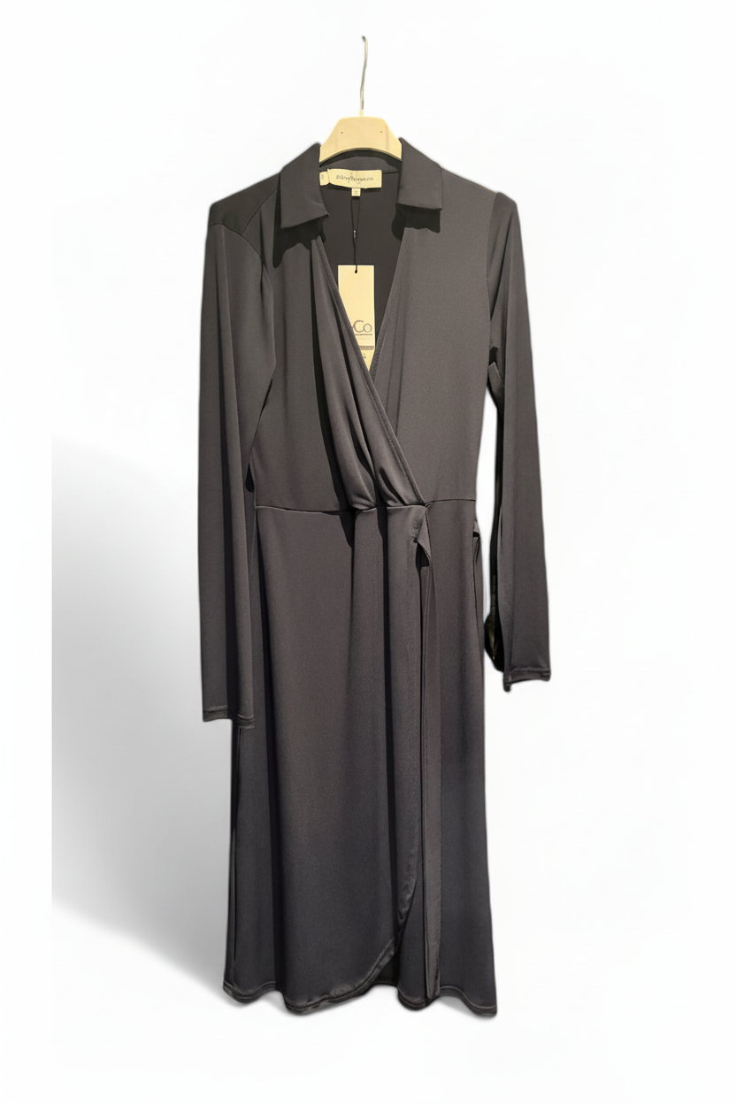 &co woman lessy jurk - clean productfoto