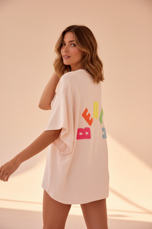 Model in Shirt Made in Italy BEACH - editorial stijl